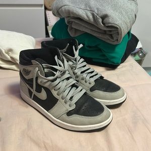 Retro Jordan 1 shadow grey